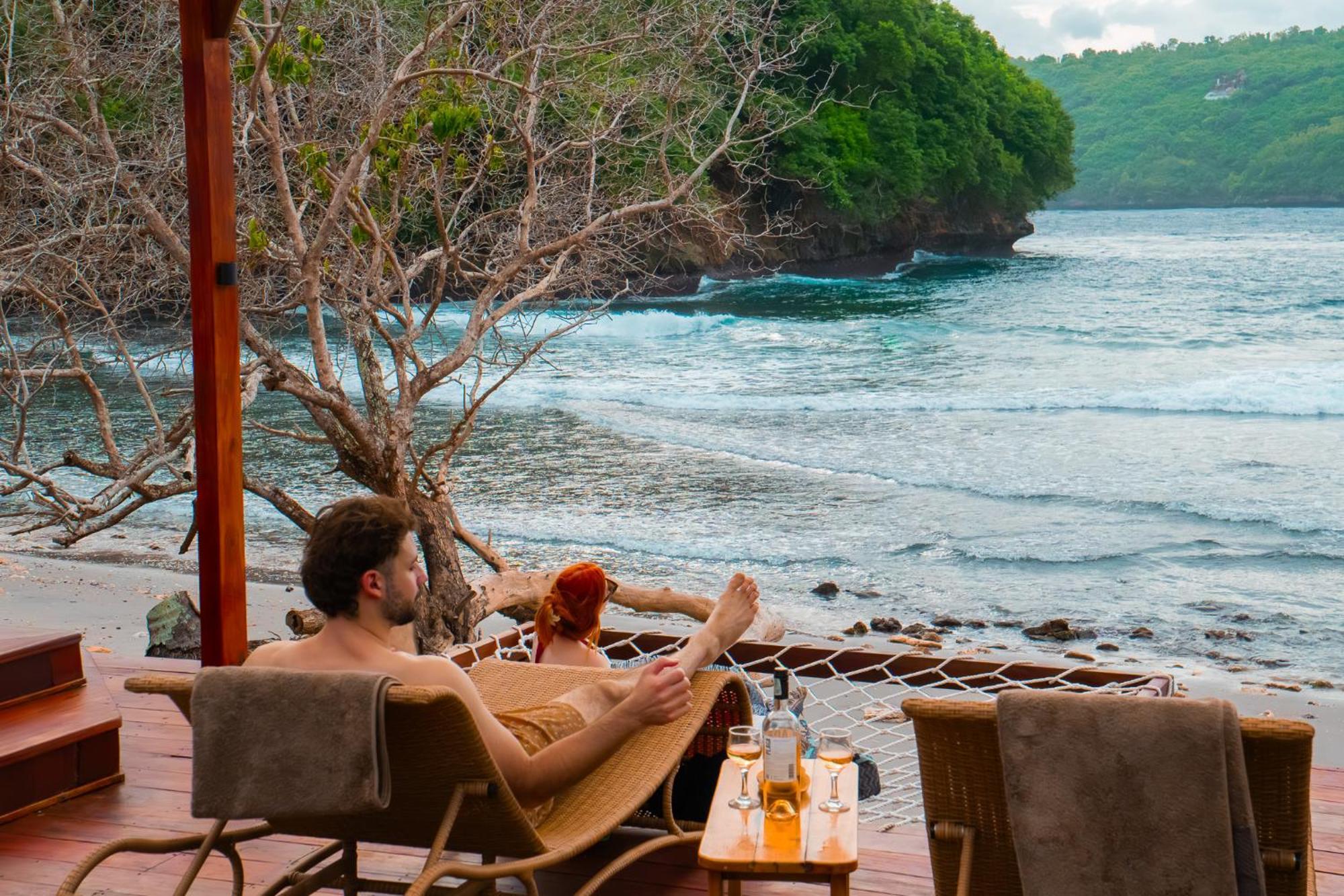 Beachfront Luxury Dome Villas - Gamat Bay Resort 珀尼达岛 外观 照片