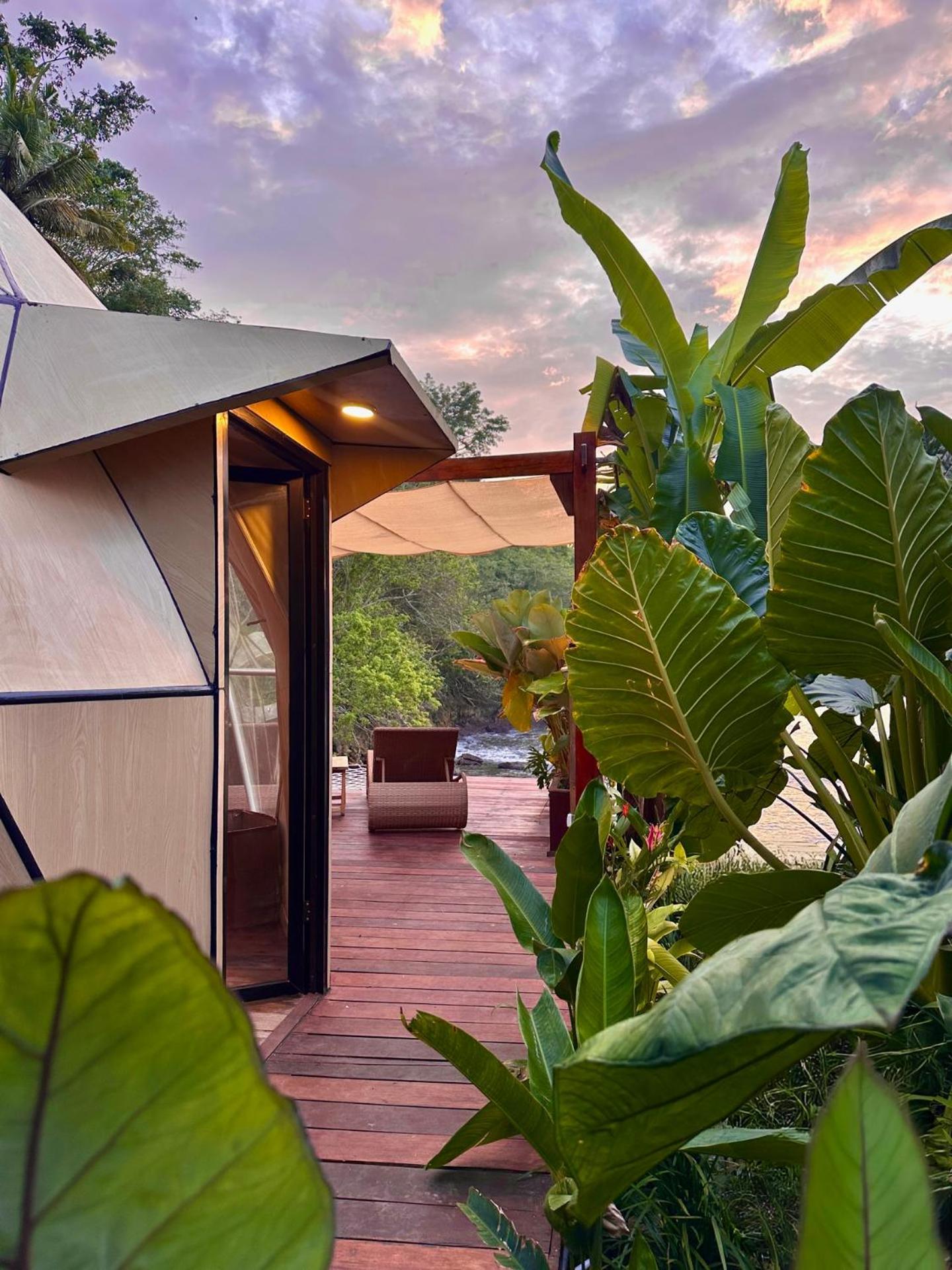 Beachfront Luxury Dome Villas - Gamat Bay Resort 珀尼达岛 客房 照片